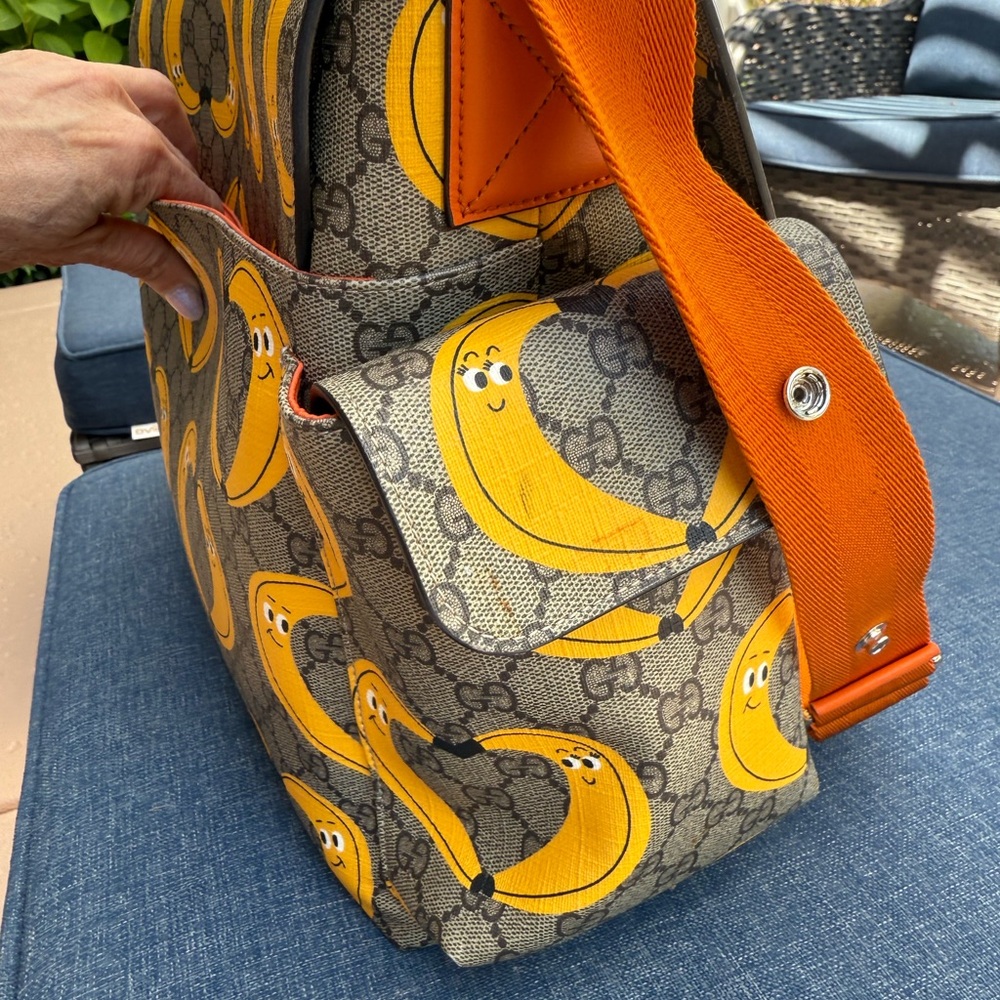 Gucci Banana Diaper Bag- VERY RARE ❤️ - Picture 13 of 15